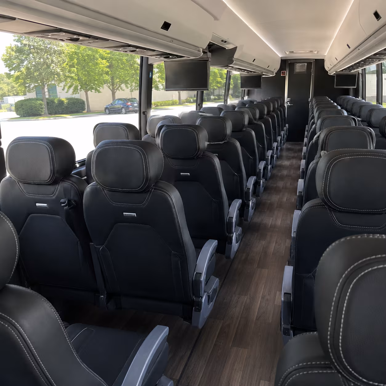 hampton bus rental service area