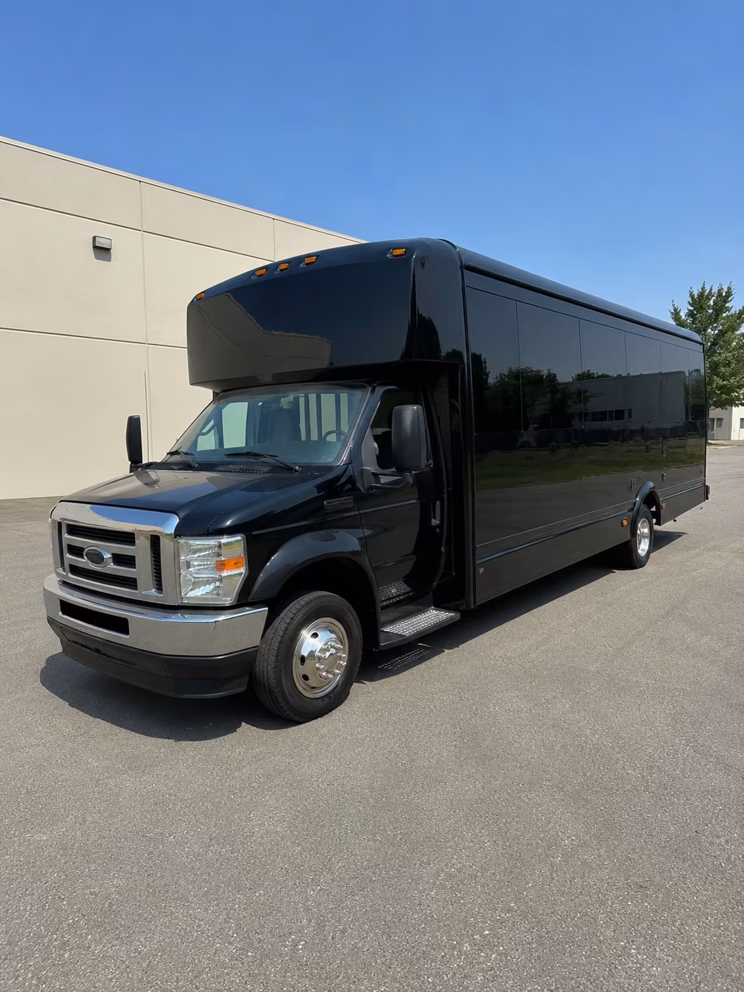 hampton corporate party bus rental