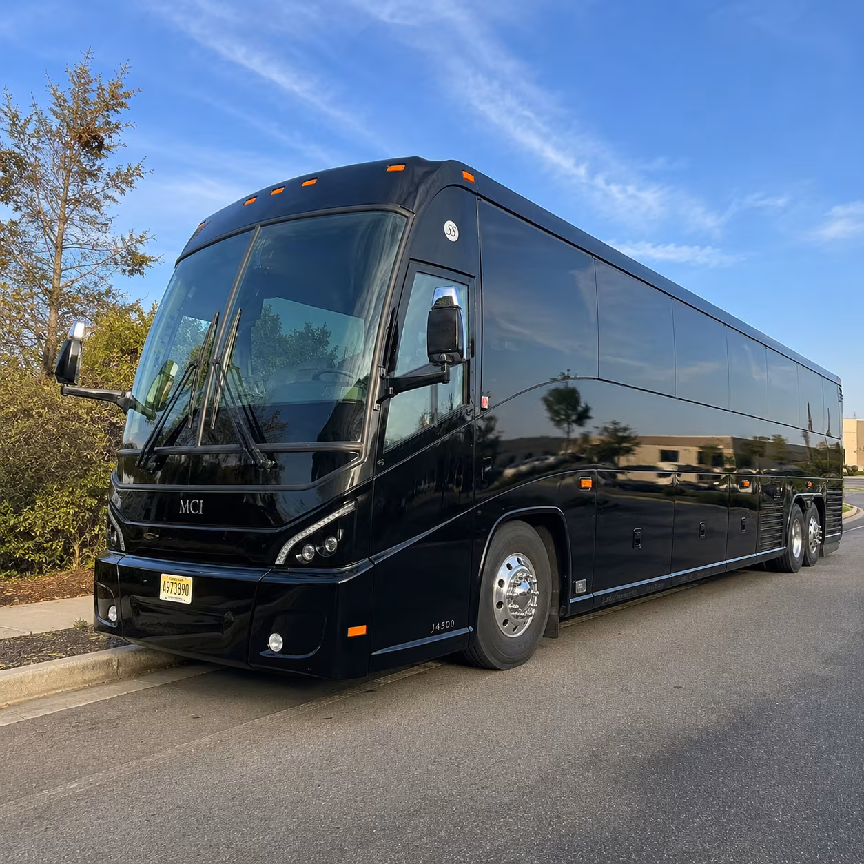 newport news williamsburg international airport phf charter bus pickups